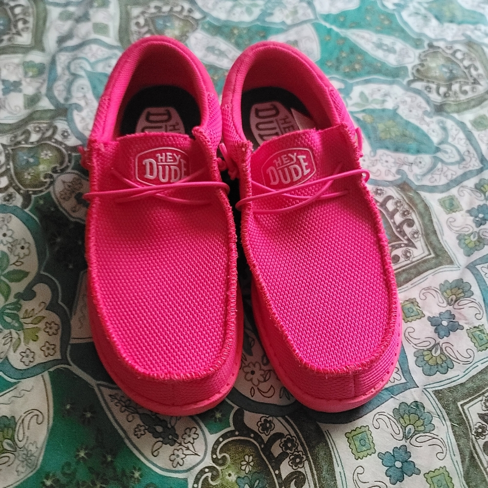 Authentic Hey Dudes Mono Electric Pink